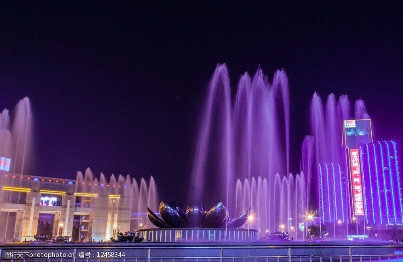 喷泉灯光泉城广场图片