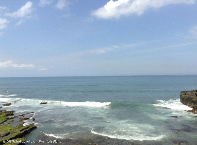 巴厘岛蓝色海湾风光图片