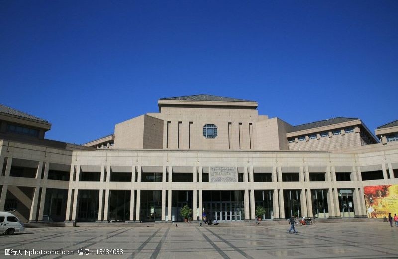 学校摄影北京大学百年纪念堂图片