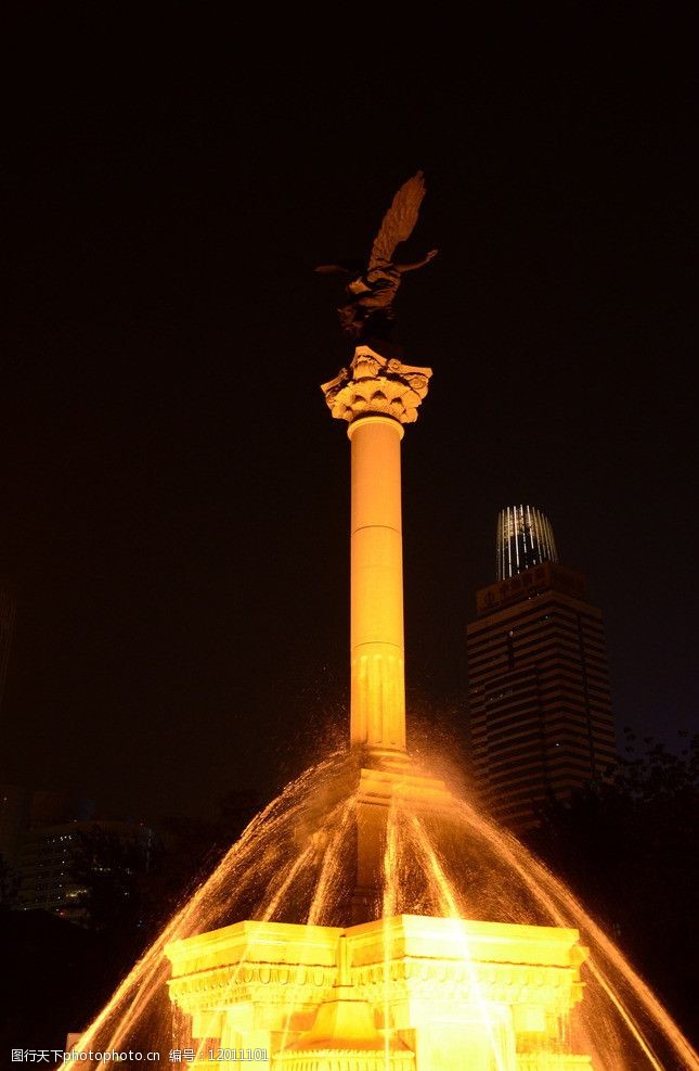 天津市天津喷泉夜景图片