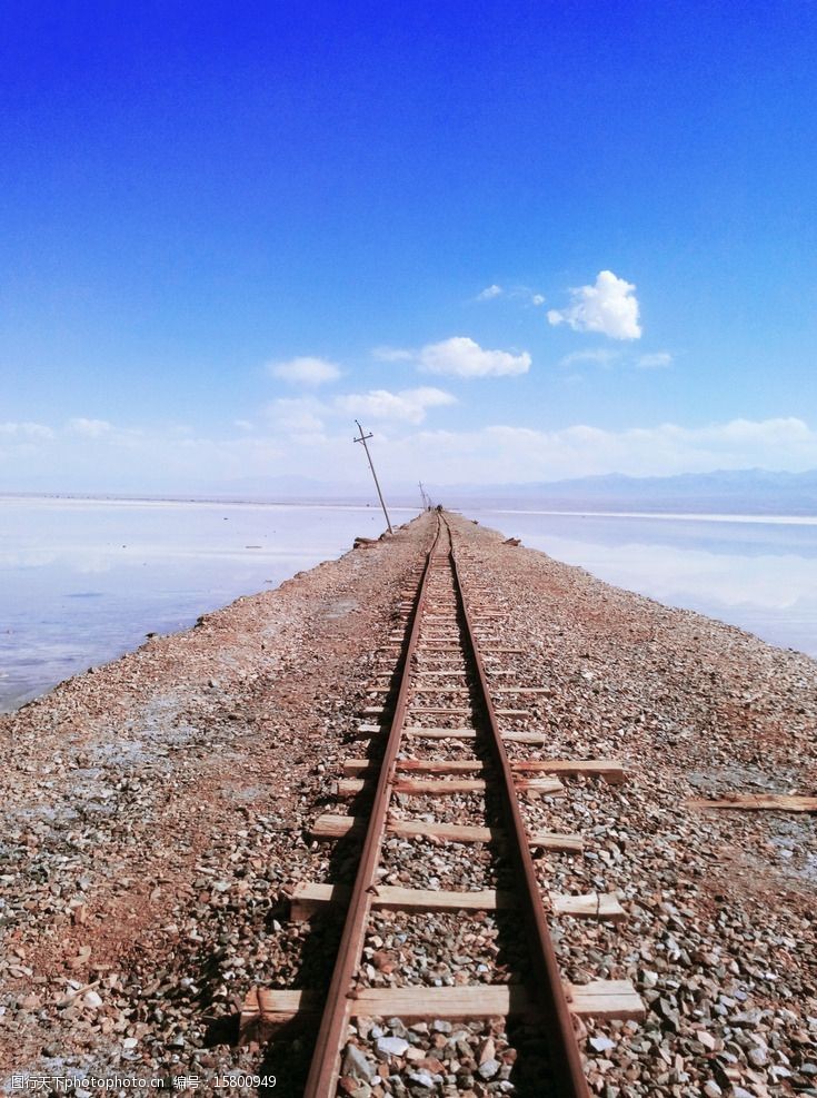 青藏铁路青海茶卡盐湖图片
