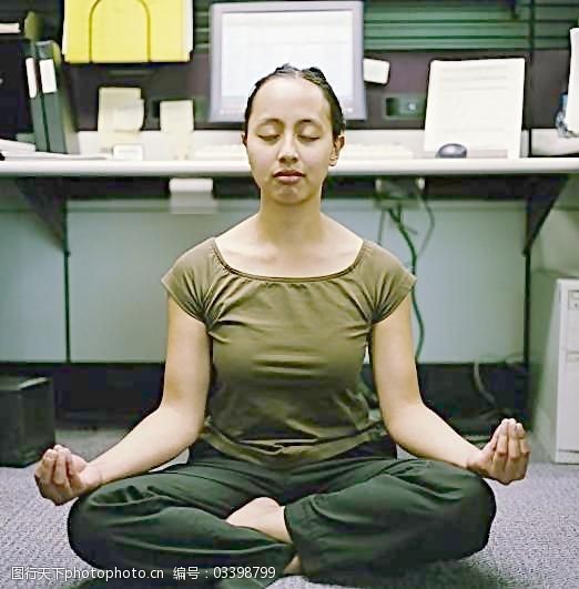 免费电影炼瑜伽职场女性图片