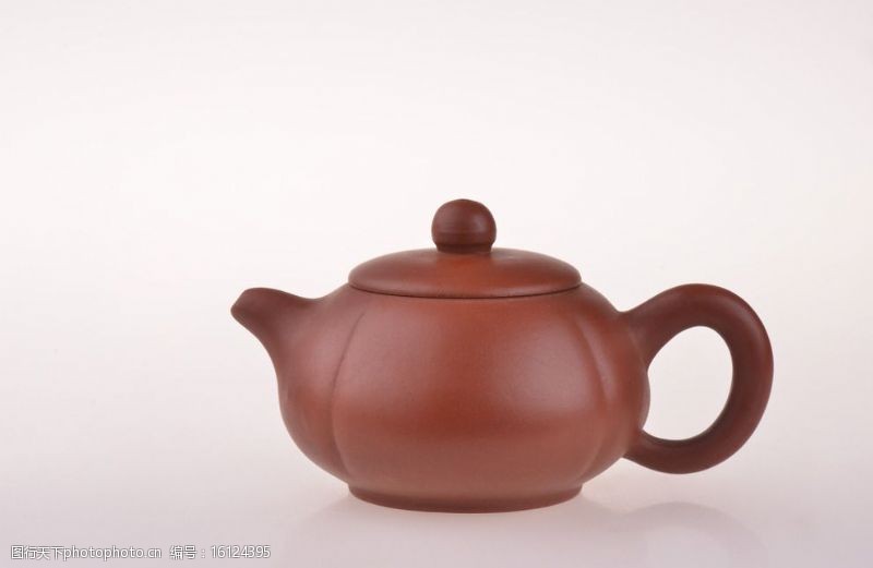 悠闲宜兴紫砂茶壶图片